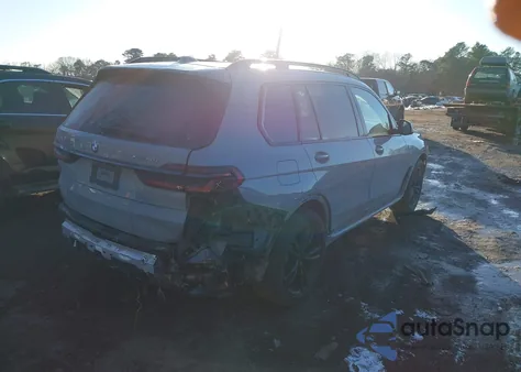 2024 BMW X7 xDrive40I z USA, uszkodzony, nr VIN 5UX23EM06R9U30565